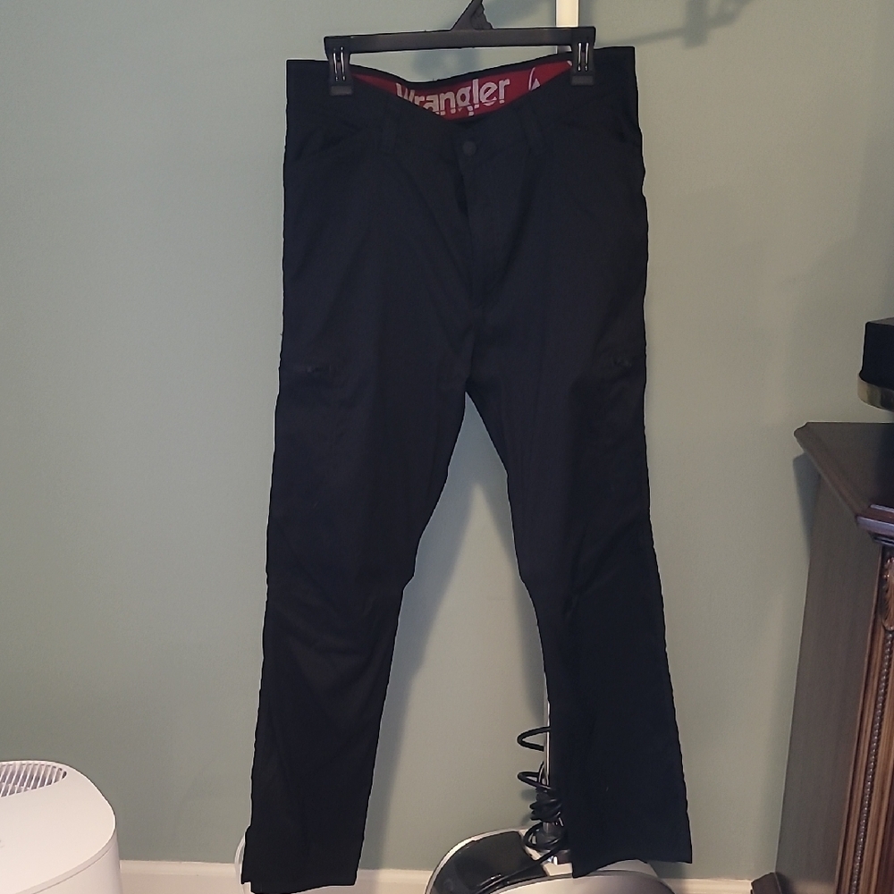Wrangler Men's Black Hiking / Utlility Pants